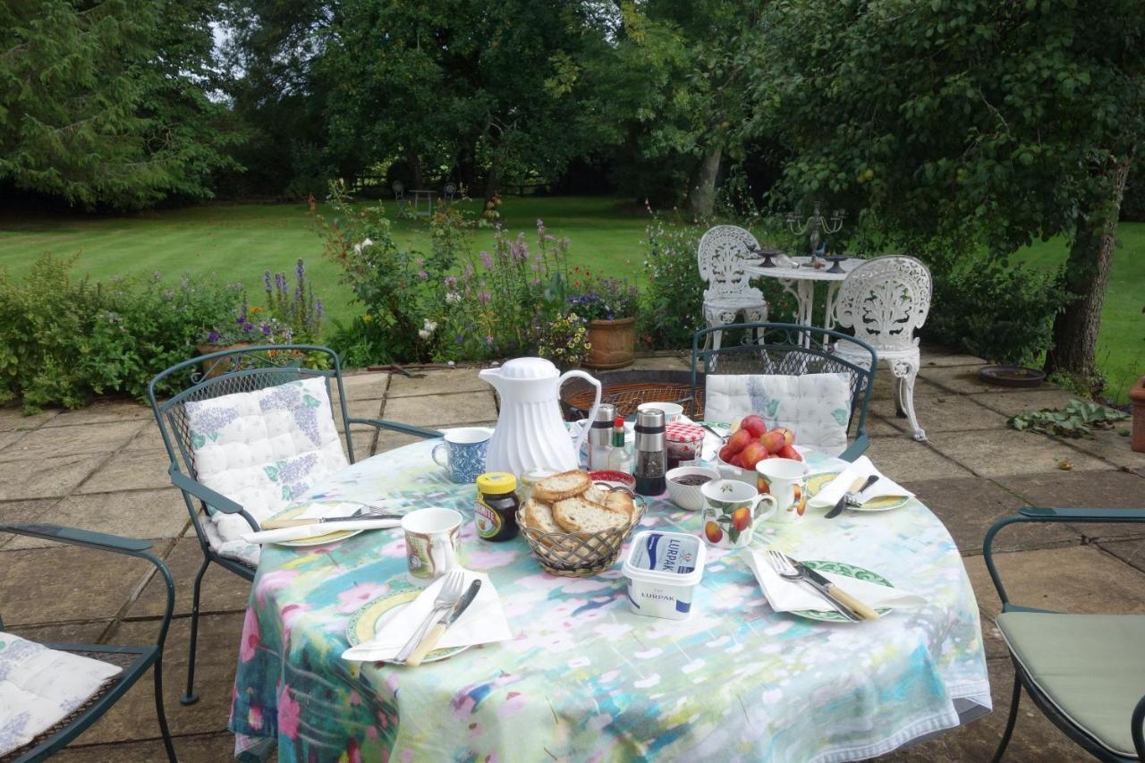 크레디톤 St Michaels House B&B 외부 사진