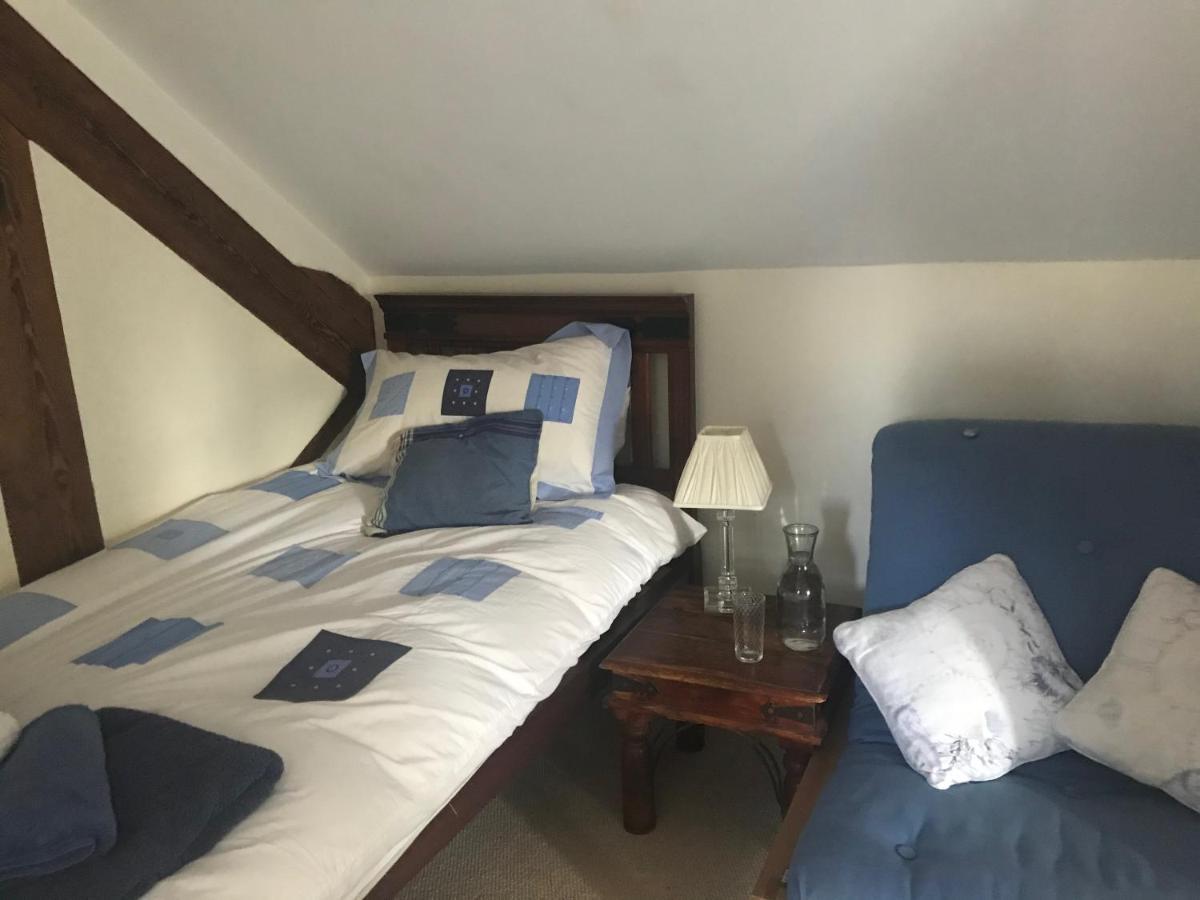 크레디톤 St Michaels House B&B 외부 사진