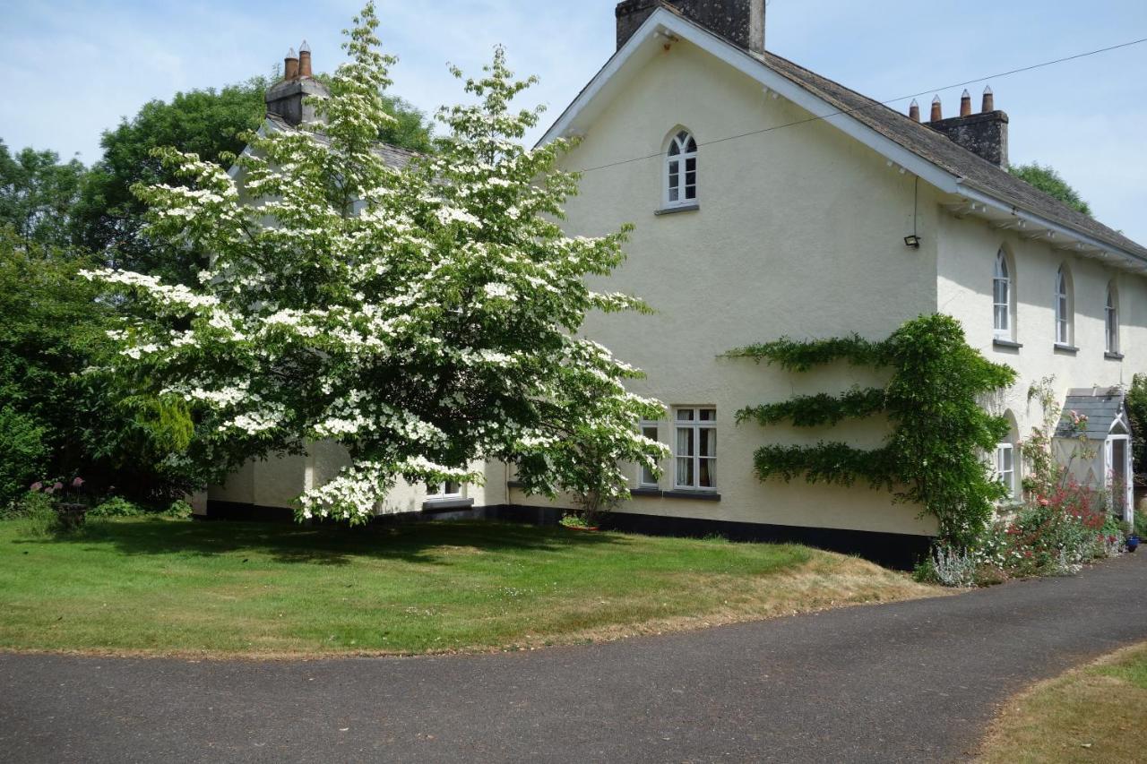 크레디톤 St Michaels House B&B 외부 사진