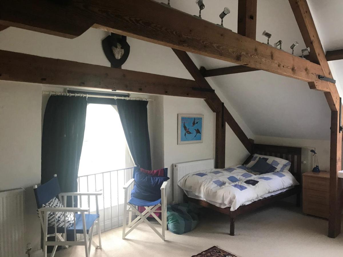 크레디톤 St Michaels House B&B 외부 사진