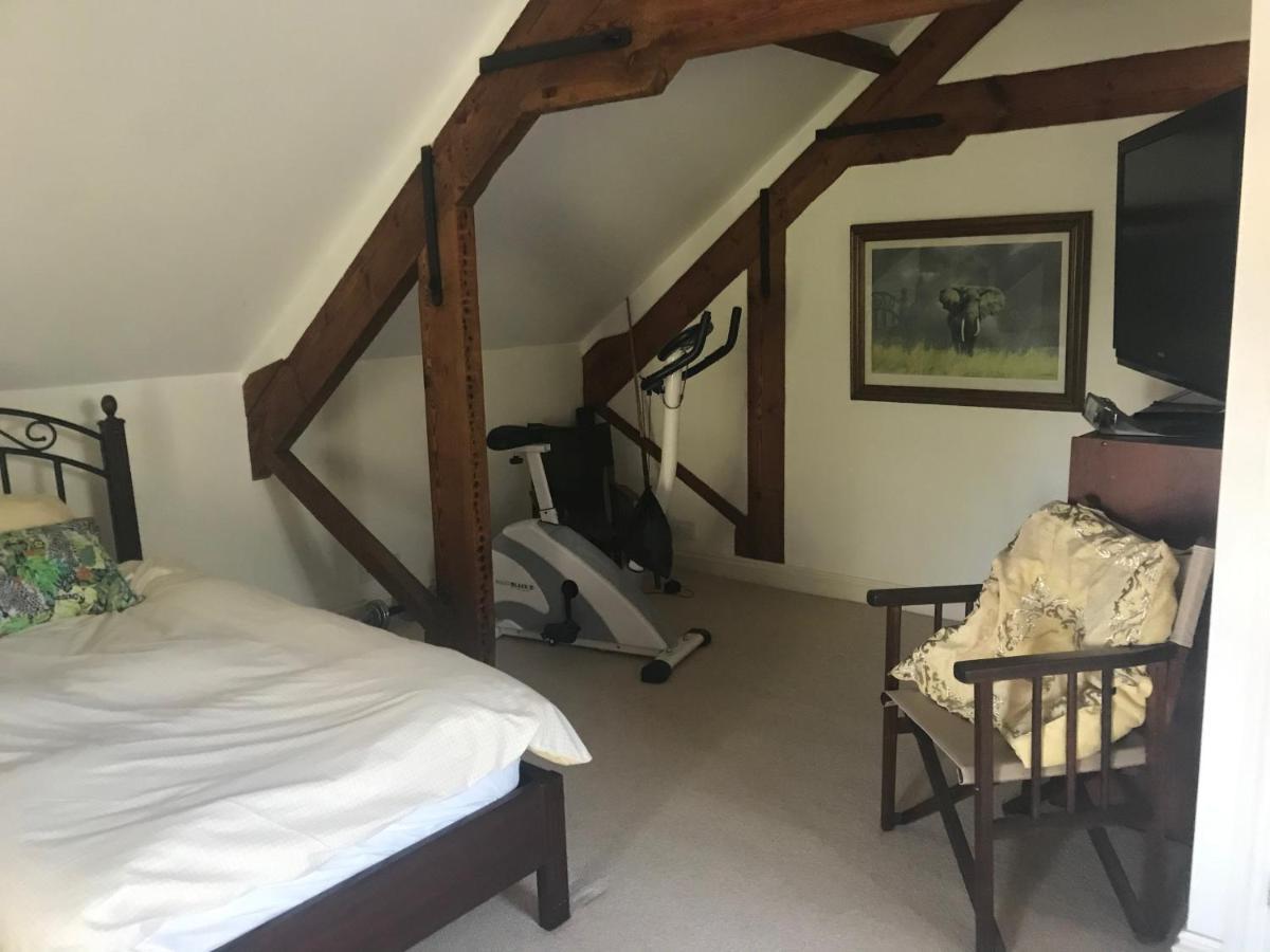 크레디톤 St Michaels House B&B 외부 사진